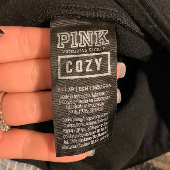 Victoria’s Secret pink leggings - Picture 2 of 2
